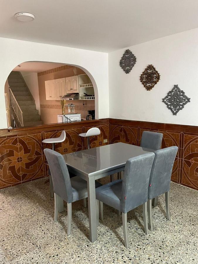 Casa Al Frente Del Pueblito Paisa Homestay *