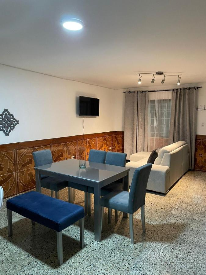 Homestay Casa Al Frente Del Pueblito Paisa *