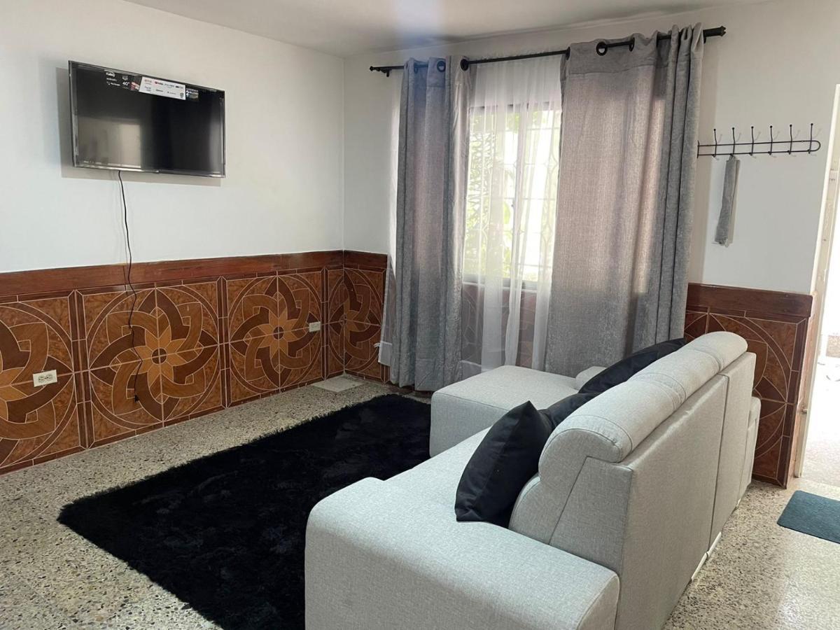 Homestay Casa Al Frente Del Pueblito Paisa Medellin